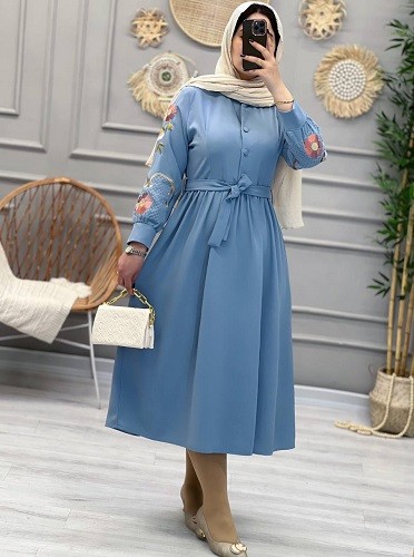 1247- مانتو مزونی گلدوزی