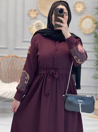 1247- مانتو مزونی گلدوزی