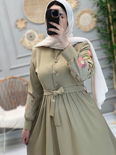 1247- مانتو مزونی گلدوزی