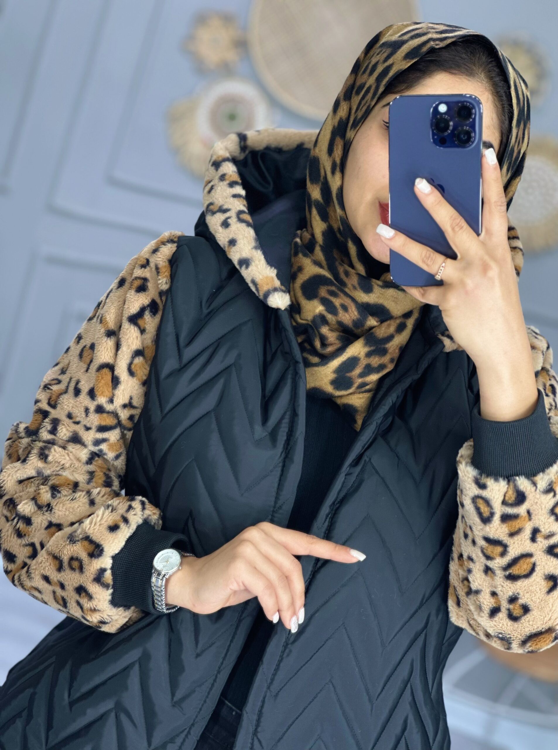 0902_ کاپشن بلند پیروز