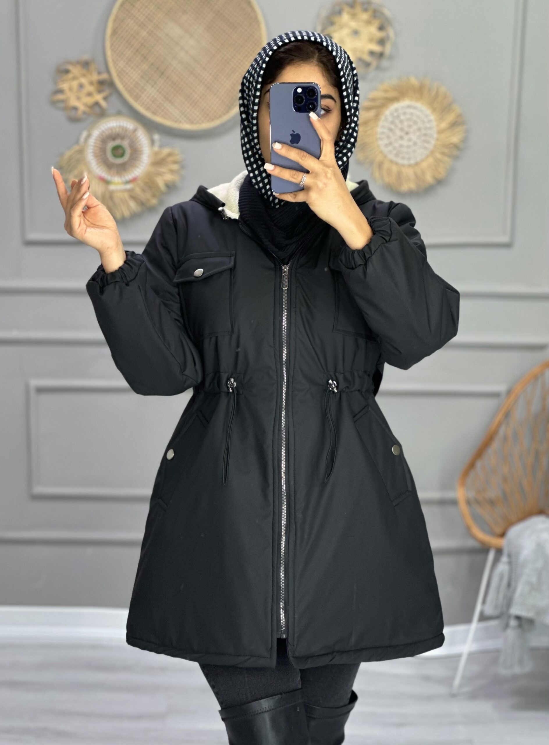 0899- کاپشن پشت دکمه آنالی