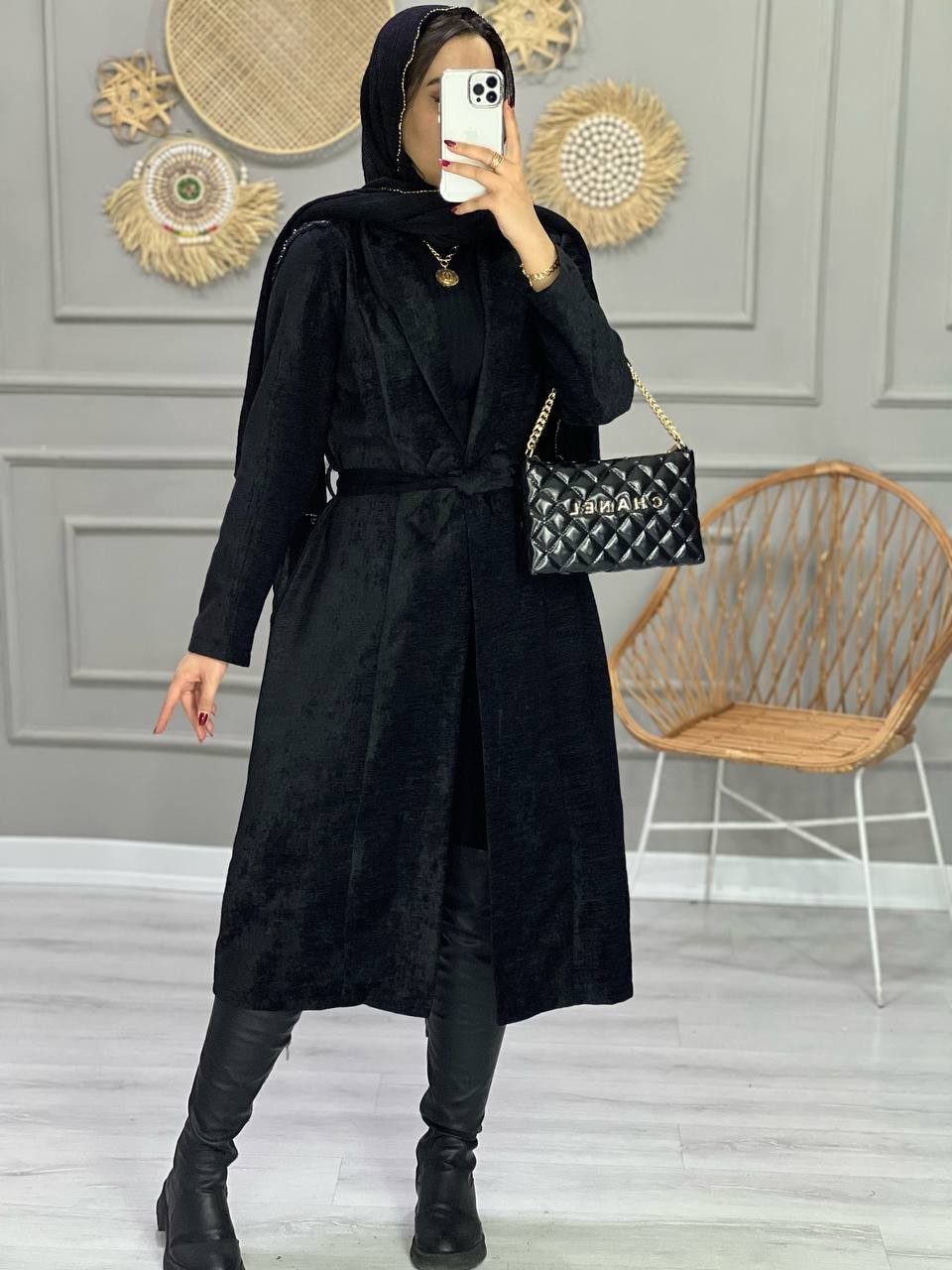 1013- مانتو مزونی مخمل میناز