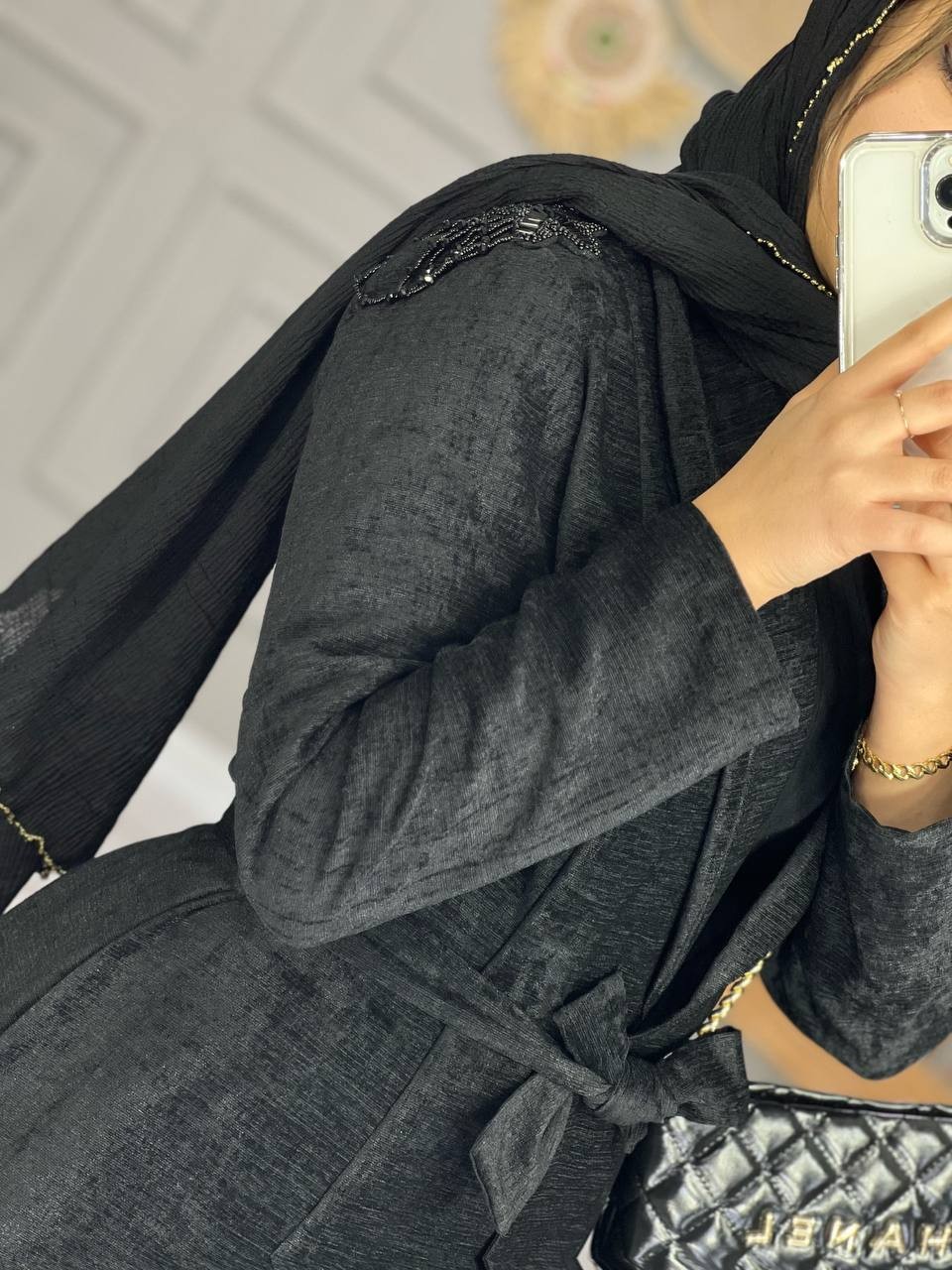 1013- مانتو مزونی مخمل میناز