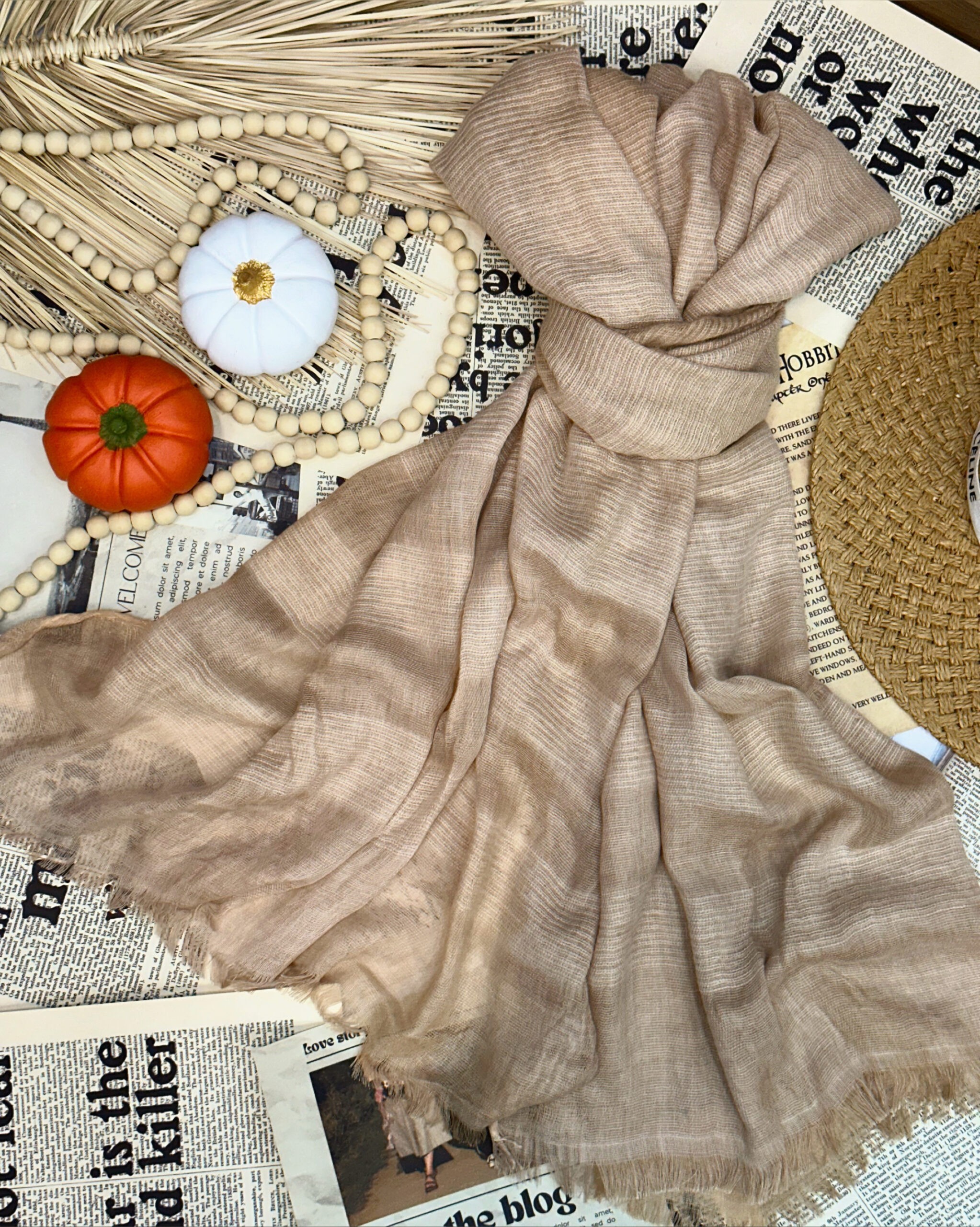 0210_ شال لارا