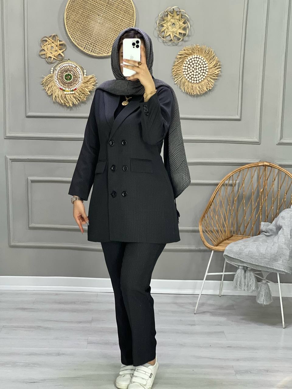 1037- بارونی نلین