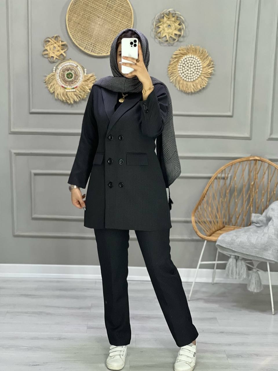 1037- بارونی نلین