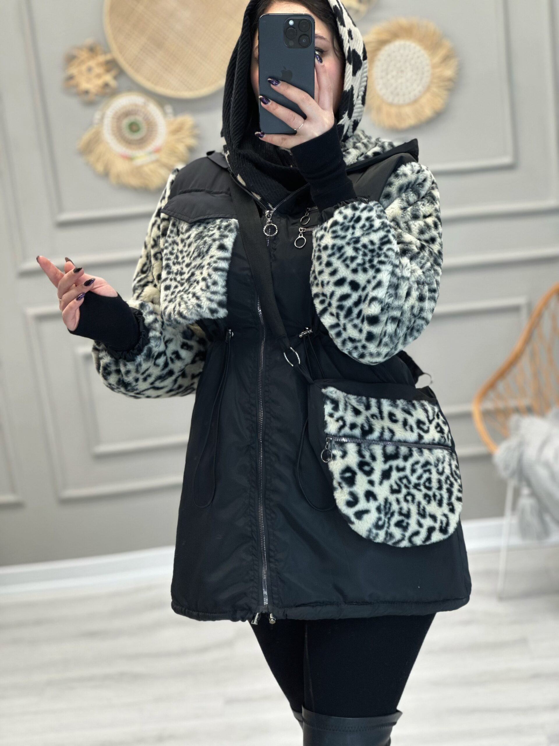 1059- کاپشن پلنگی کیفدار