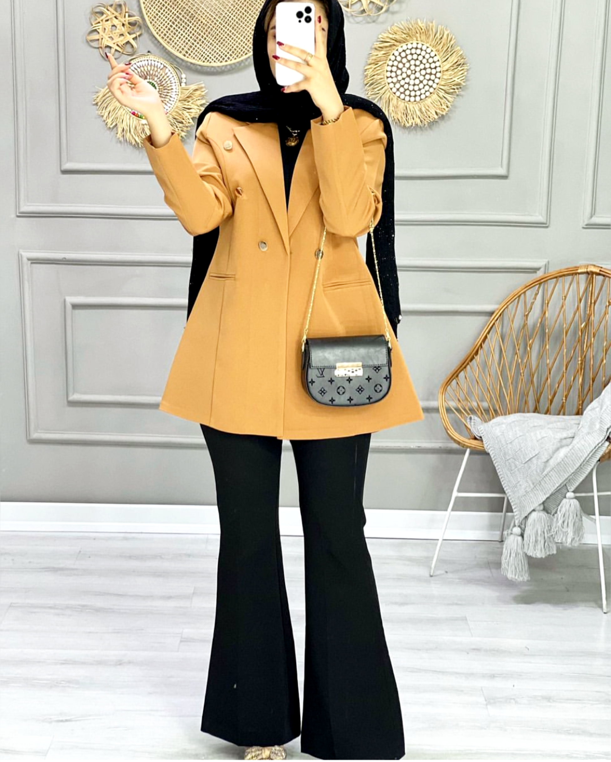 0854_کتی مزونی مانا