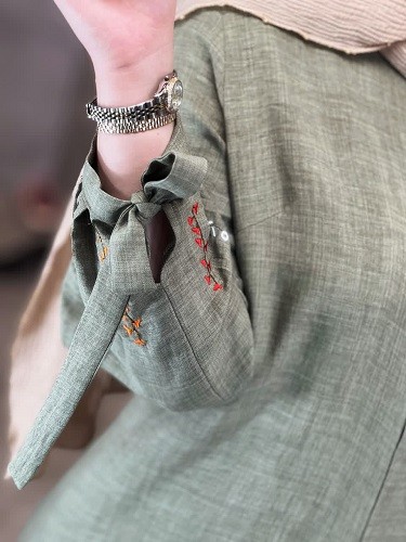 1260-مانتو گلدوزی روژین