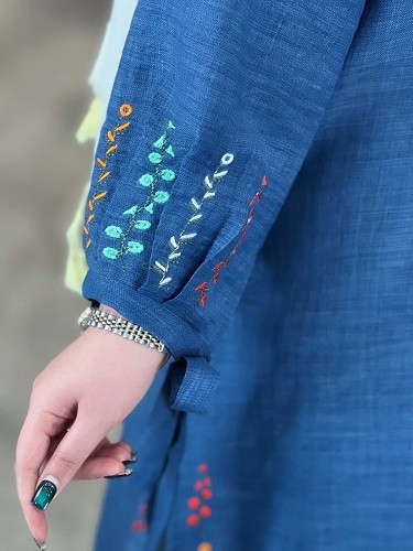 1260-مانتو گلدوزی روژین