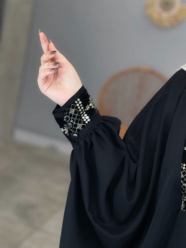 1377-عبایی سوزن دوزی