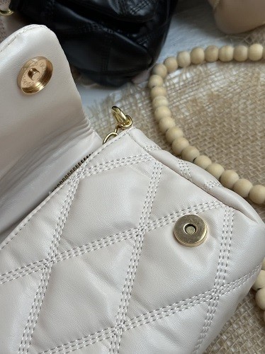 0004 - کیف مزونی ال وی