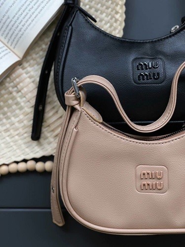 1705-کیف miu miu