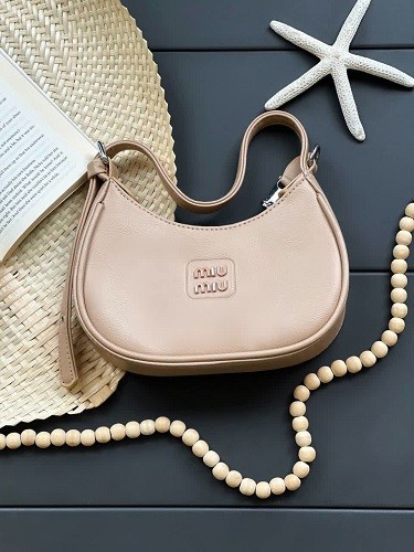 1705-کیف miu miu