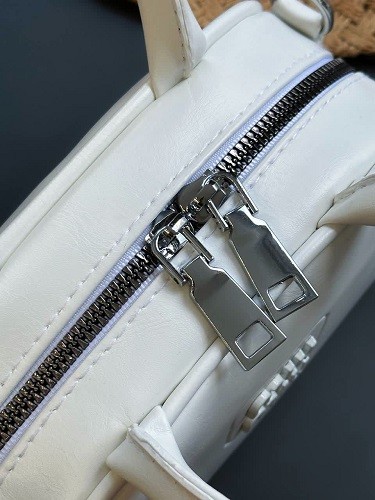 1717-کیف miu مینی