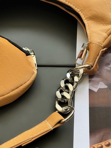 1766-کیف هلالی کد176