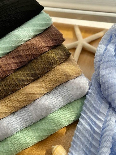 02437- شال آف 79