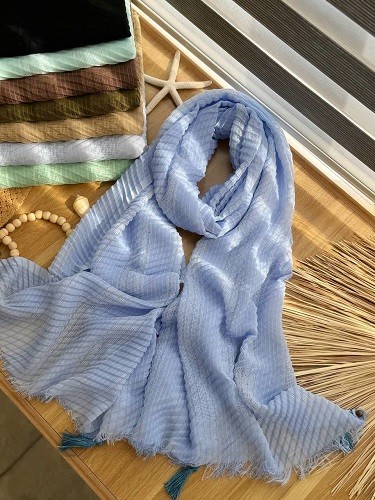 02437- شال آف 79