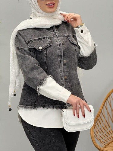 1637_ شکت جین پایین ریش