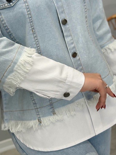 1637_ شکت جین پایین ریش