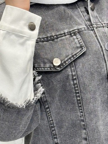 1637_ شکت جین پایین ریش