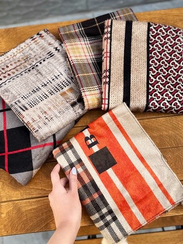 02424- شال طرحدارموهر