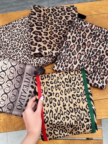 02424- شال طرحدارموهر