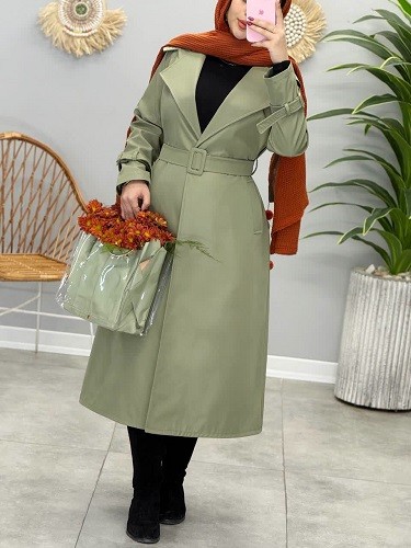 1647_ بارونی آستردار جولیا