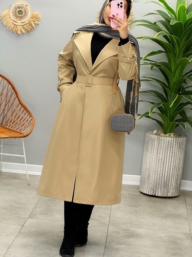 1647_ بارونی آستردار جولیا