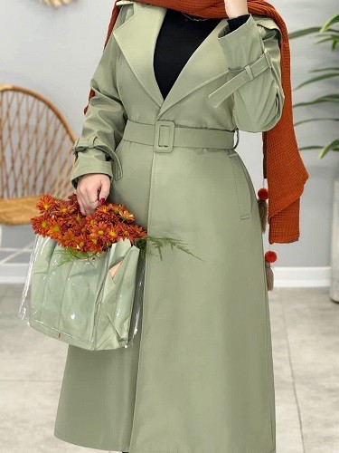 1647_ بارونی آستردار جولیا