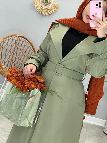 1647_ بارونی آستردار جولیا