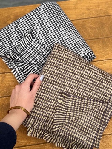 02450-شال پاییزه شیکا