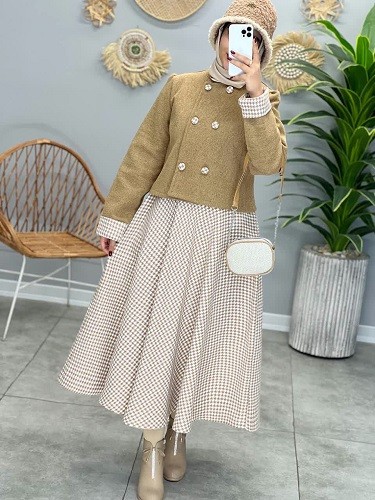 1670- کت و سارافون درین