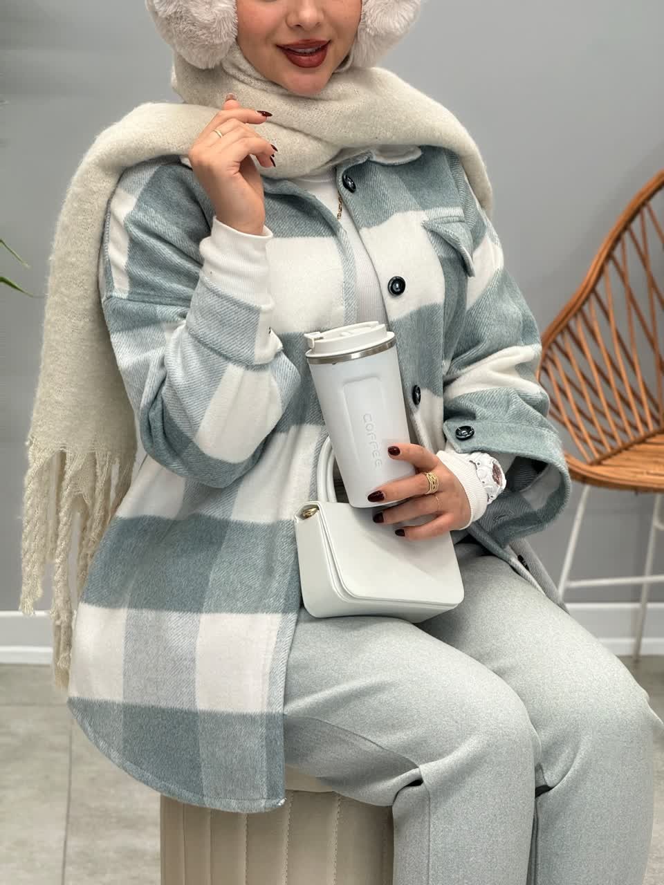 1738_ شکت چهارخونه وانیل