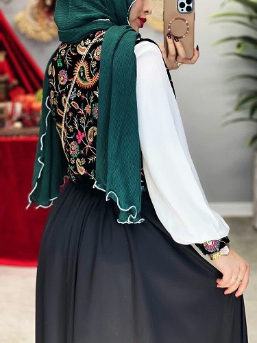 1749- ست سه تیکه خاتون