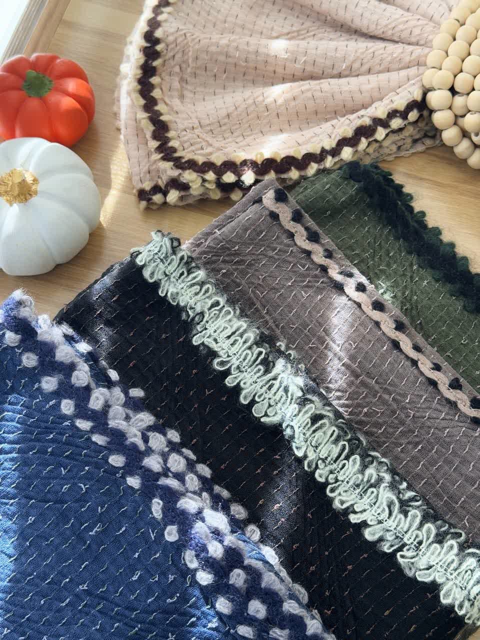 02486-شال مورچه ای طنابی