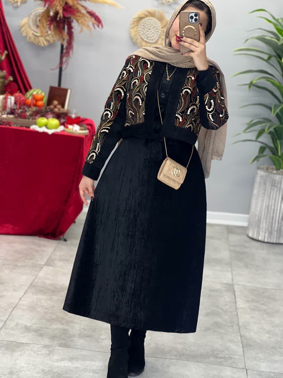 1760-کت و سارافون دیبا