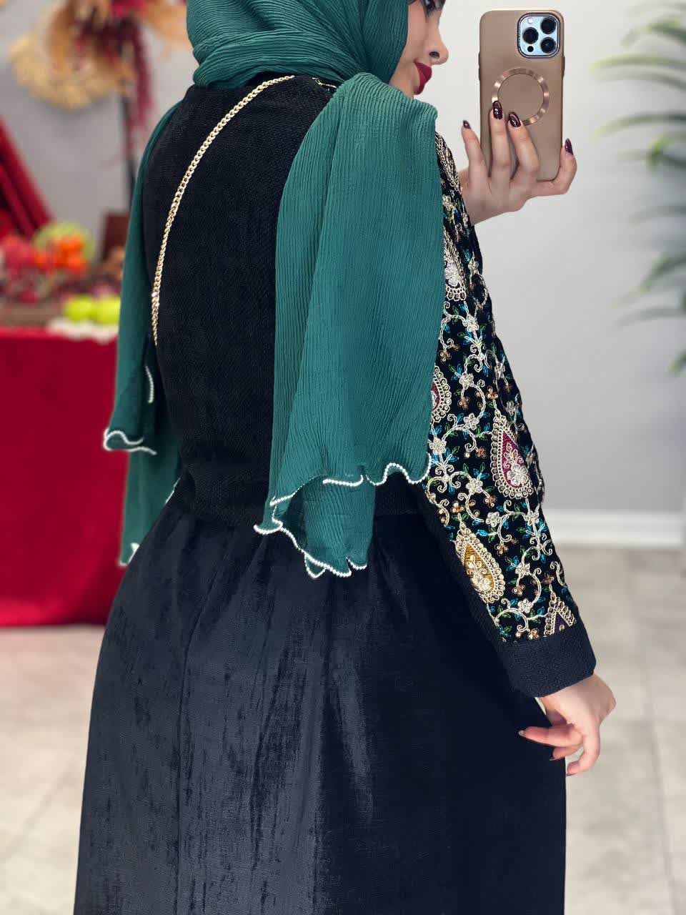 1760-کت و سارافون دیبا