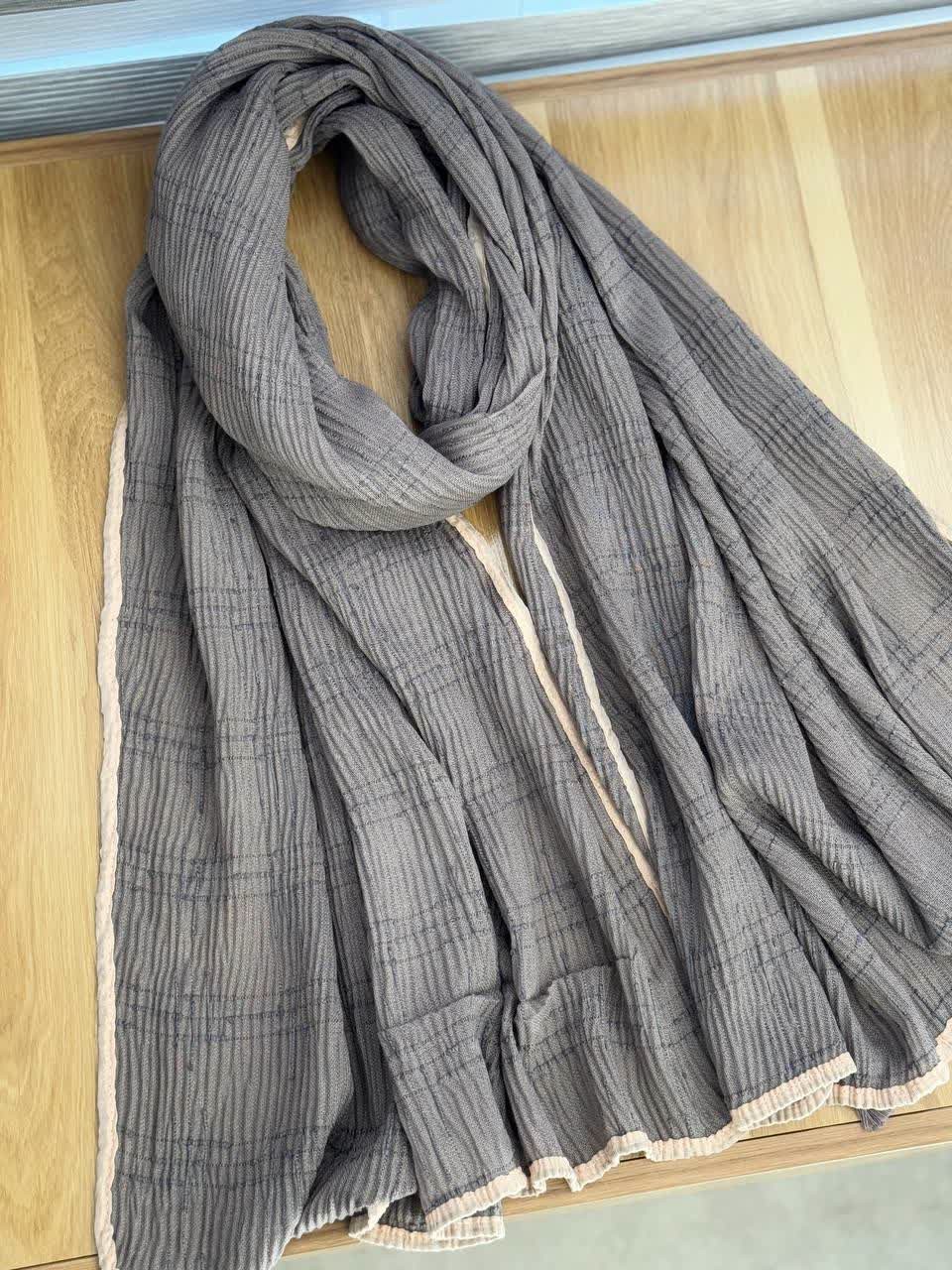 02489-شال منگوله اسکات