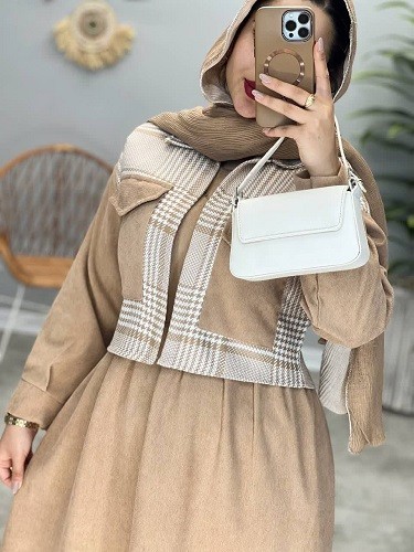 1804-کت و سارافون ثنا