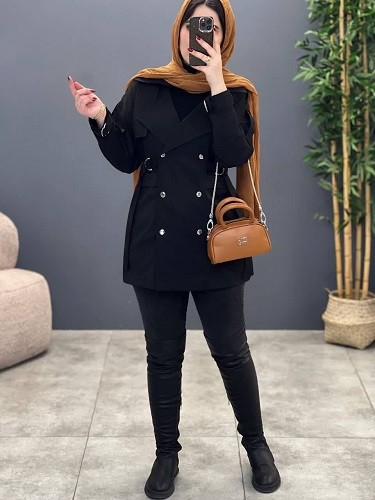 1822_ بارونی آستردار فرنیا