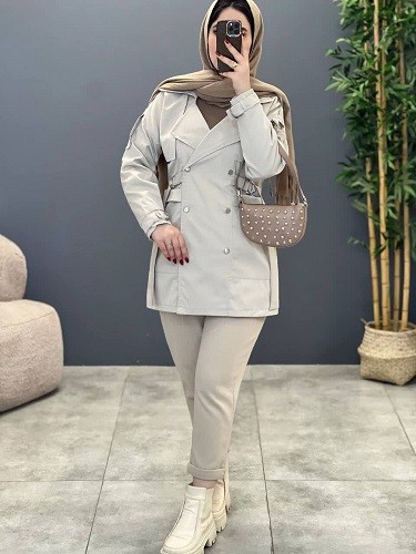 1822_ بارونی آستردار فرنیا