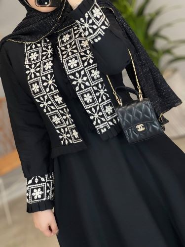 1356- کت و سارافون رزا